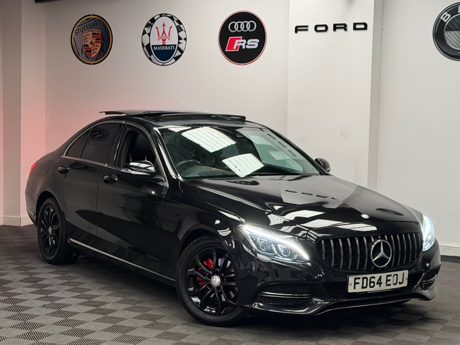 Used Mercedes-Benz C Class 2014 for sale - 77505986: Photo 17