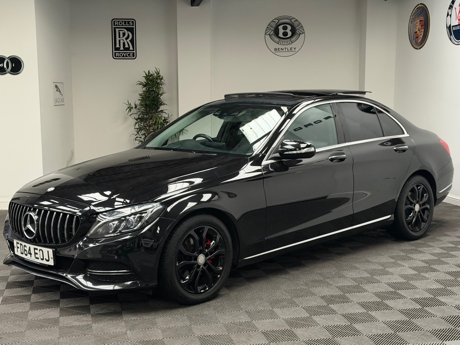 Used Mercedes-Benz C Class 2014 for sale - 77505986: Photo 18