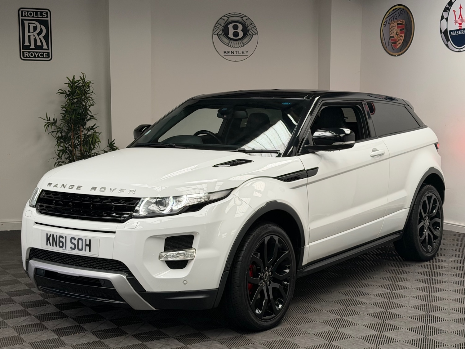 Used Land Rover Range Rover Evoque 2011 for sale - 77493547: Photo 2