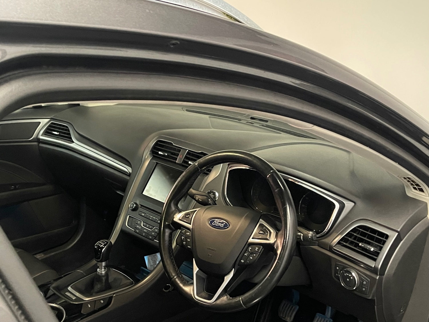 Used Ford Mondeo 2015 for sale - 77062199: Photo 10