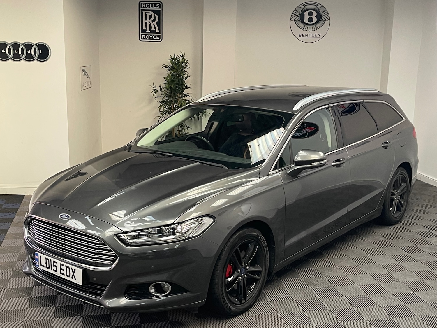 Used Ford Mondeo 2015 for sale - 77062199: Photo 19