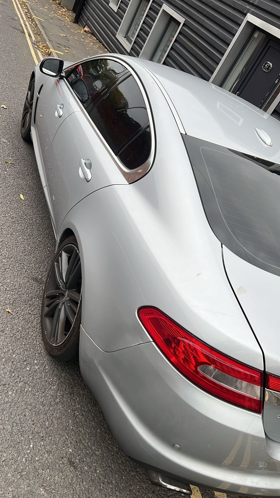 Used Jaguar XF 2010 for sale - 76312494: Photo 3