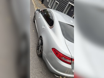 Used Jaguar XF 2010 for sale - 76312494: Photo