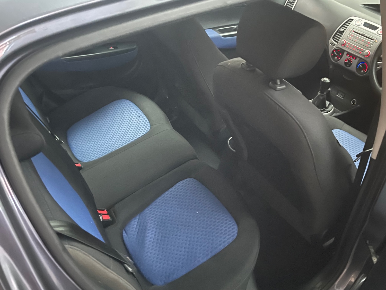 Used Hyundai i20 2010 for sale - 76919818: Photo 12