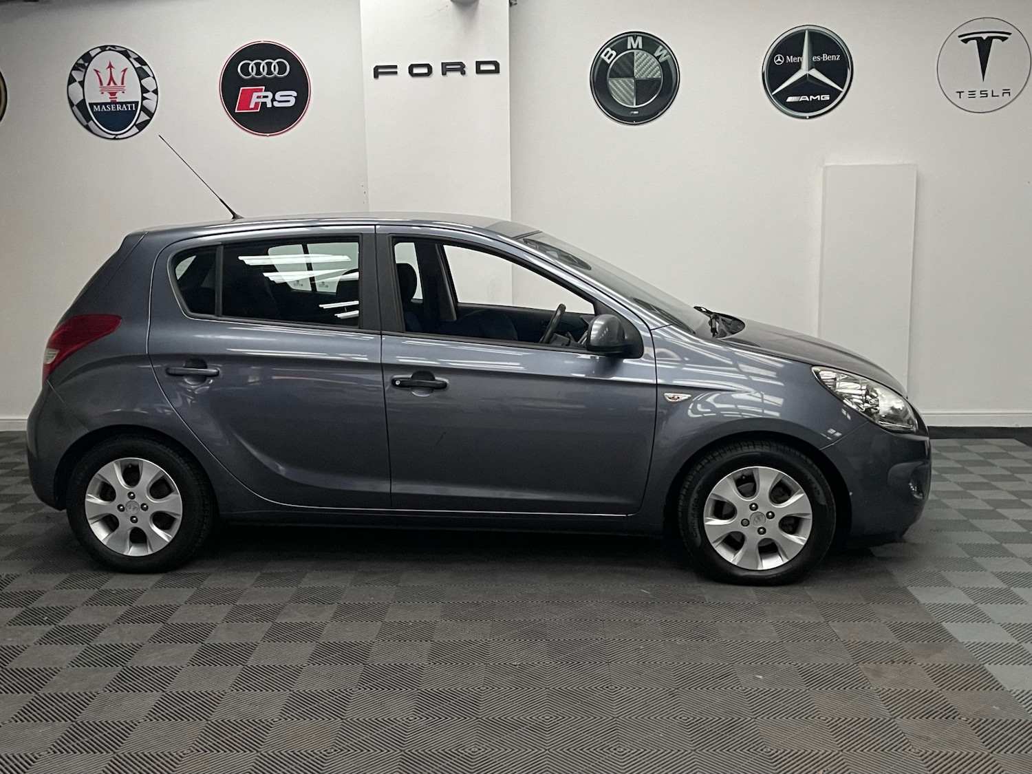 Used Hyundai i20 2010 for sale - 76919818: Photo 5