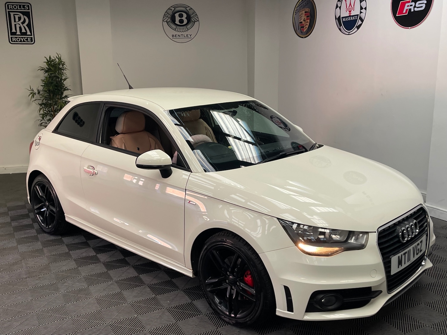 Used Audi A1 2011 for sale - 77106680: Photo 17