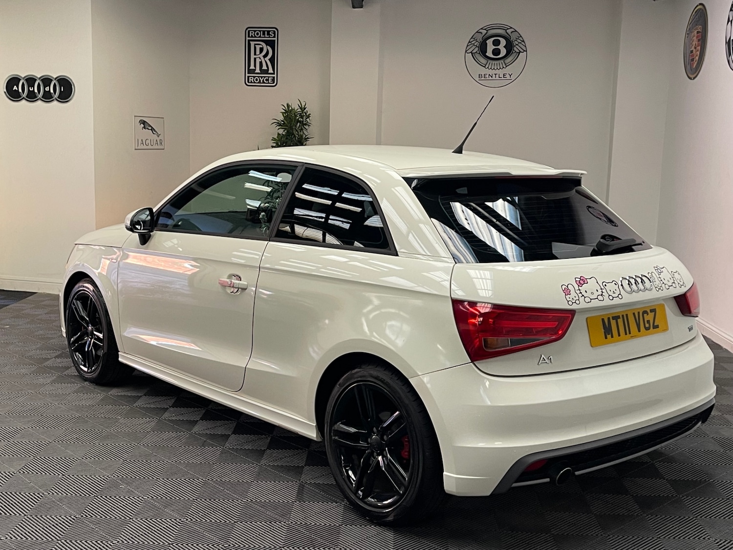 Used Audi A1 2011 for sale - 77106680: Photo 5