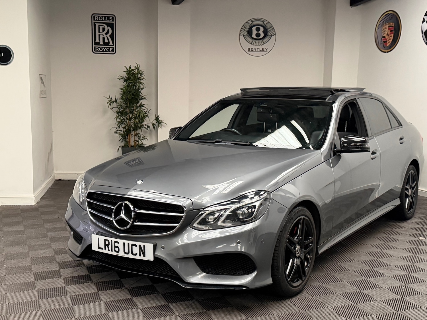 Used Mercedes-Benz E Class 2016 for sale - 77506034: Photo 12