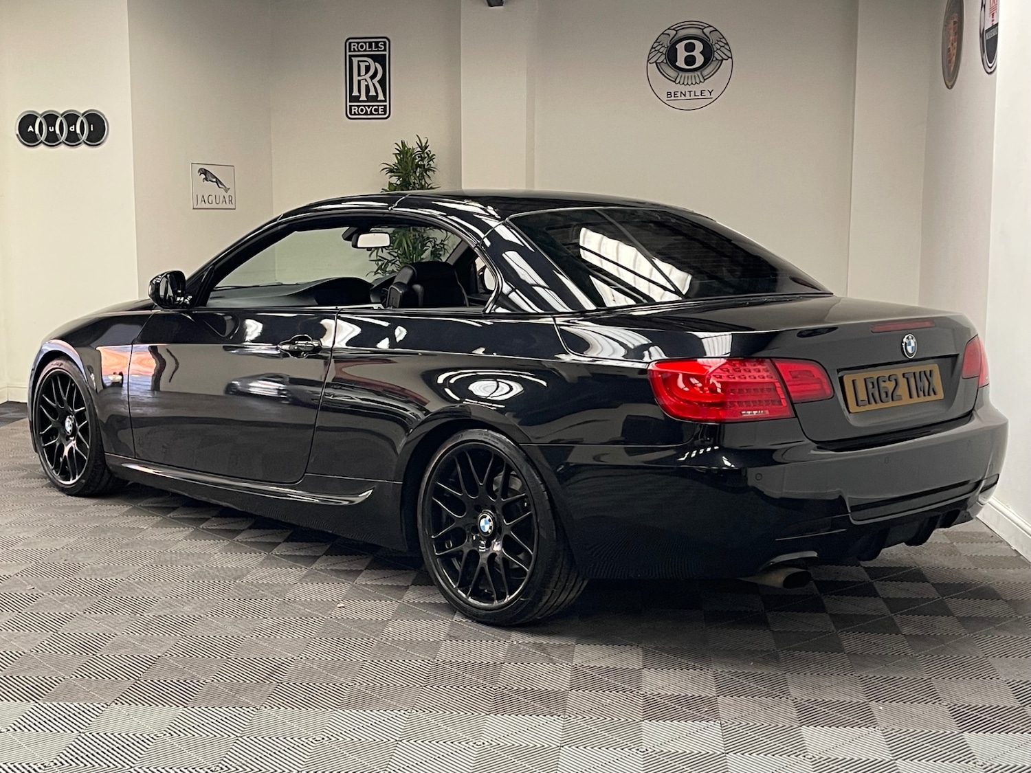 Used BMW 3 Series 2012 for sale - 77062144: Photo 22