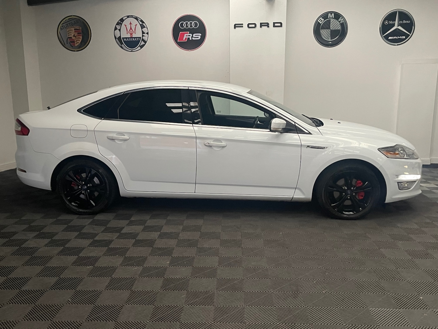 Used Ford Mondeo 2014 for sale - 77062116: Photo 16