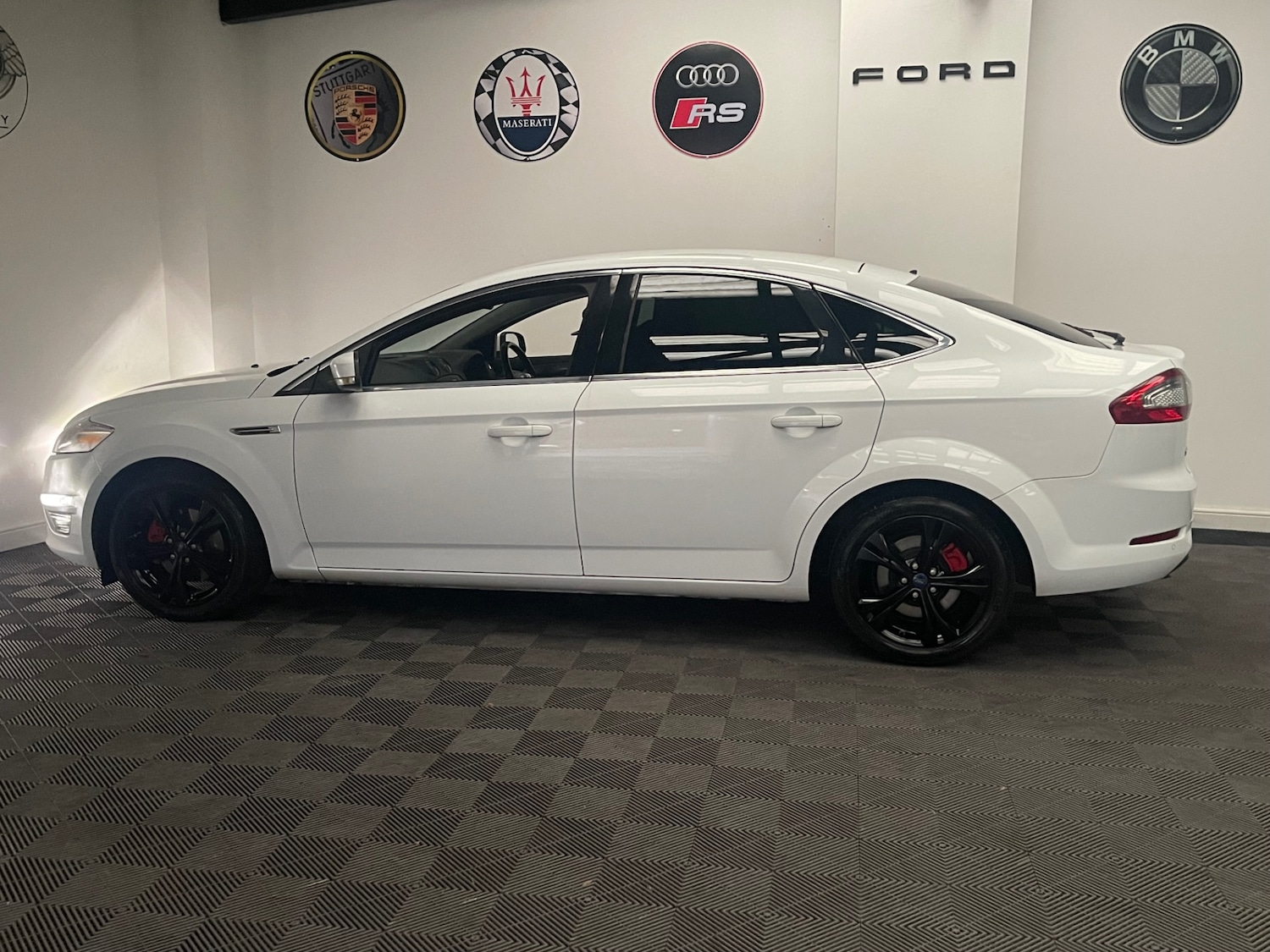 Used Ford Mondeo 2014 for sale - 77062116: Photo 17