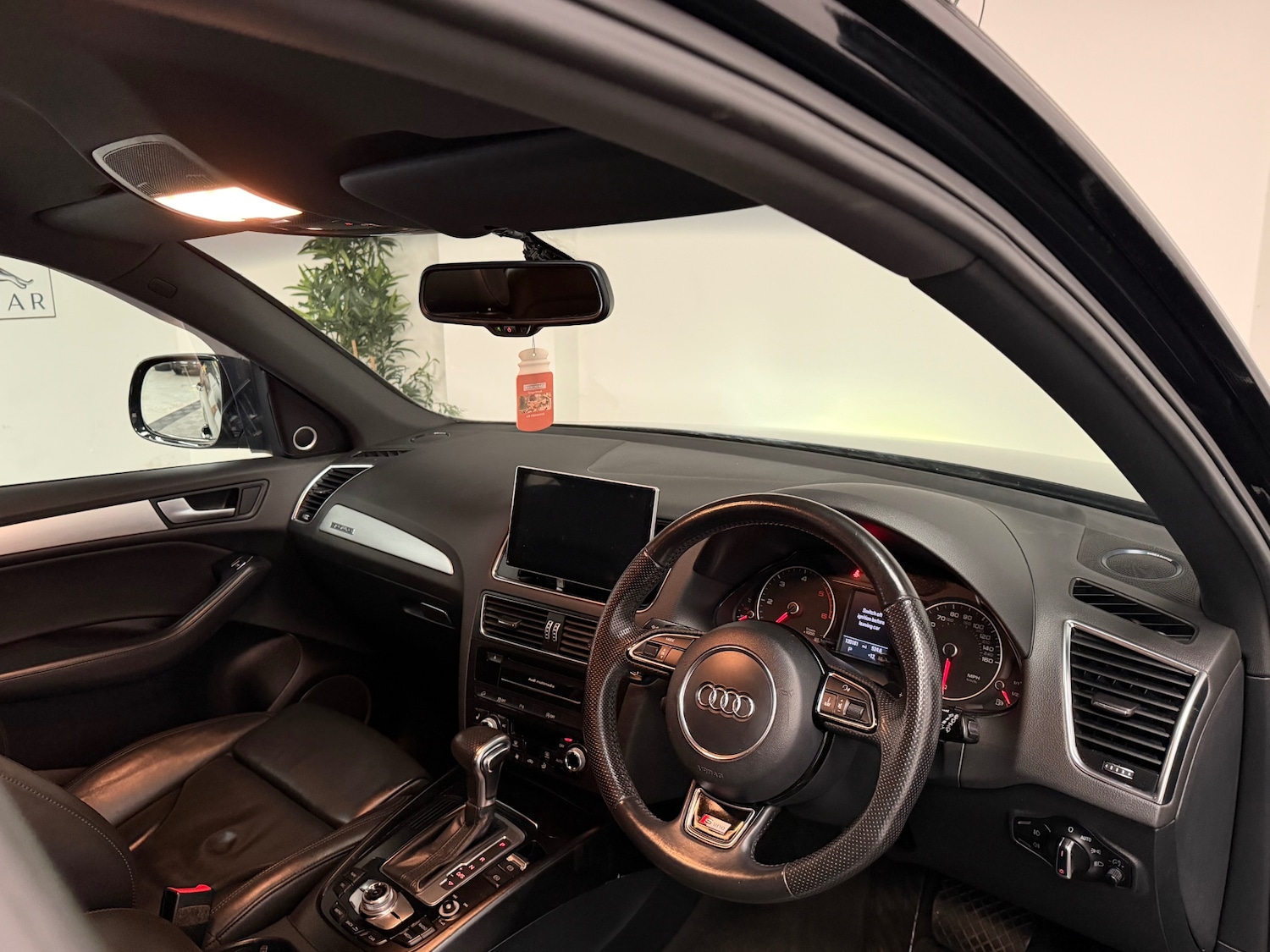 Used Audi Q5 2012 for sale - 77669347: Photo 9