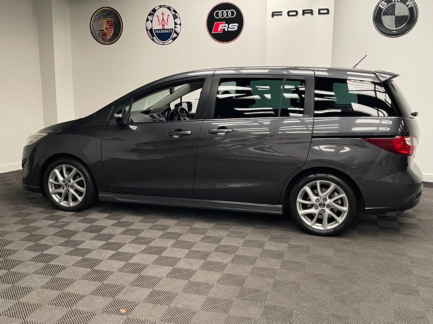 Used Mazda Mazda5 2013 for sale - 77160802: Photo 9