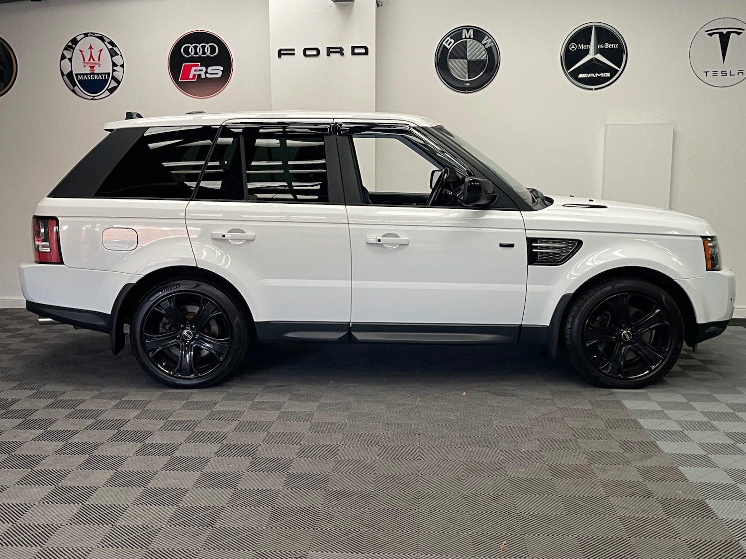 Used Land Rover Range Rover Sport 2013 for sale - 77062137: Photo 4