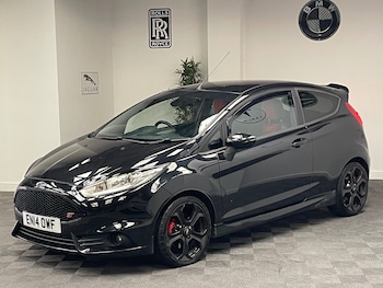 Used Ford Fiesta 2014 for sale - 76057075: Photo