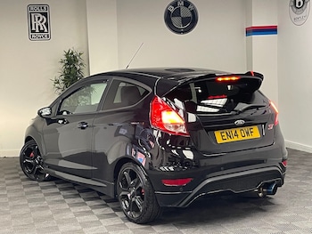 Used Ford Fiesta 2014 for sale - 76057075: Photo