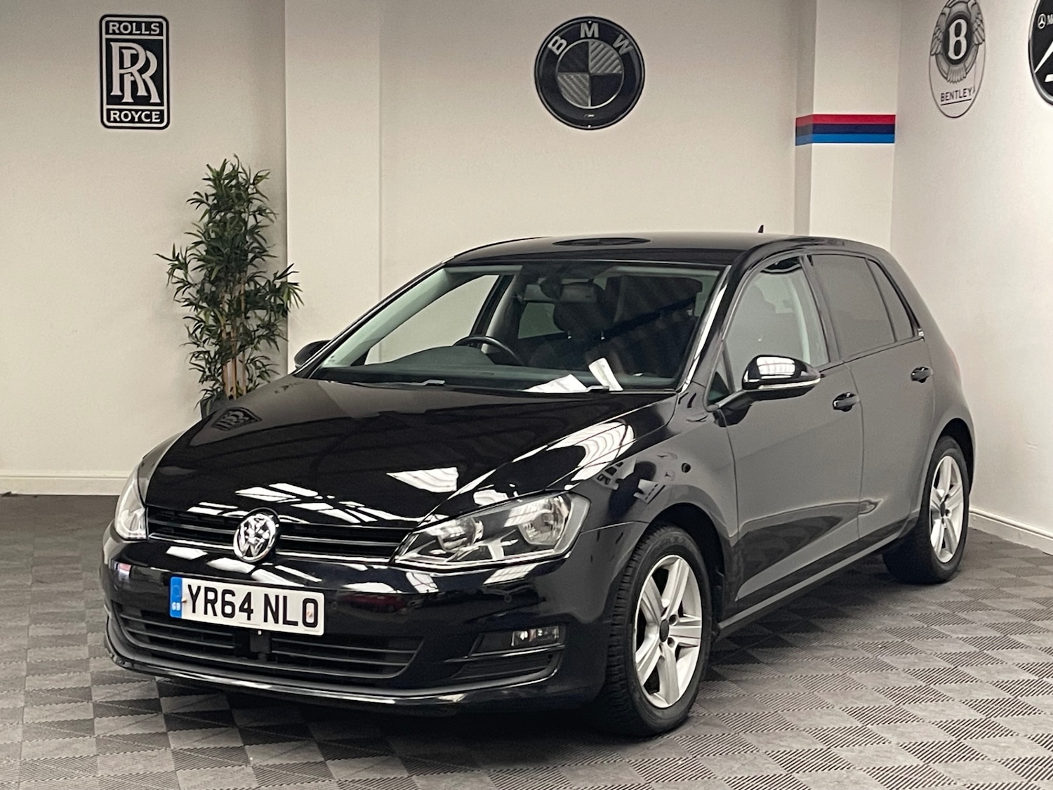 Used Volkswagen Golf 2014 for sale - 76275027: Photo 2