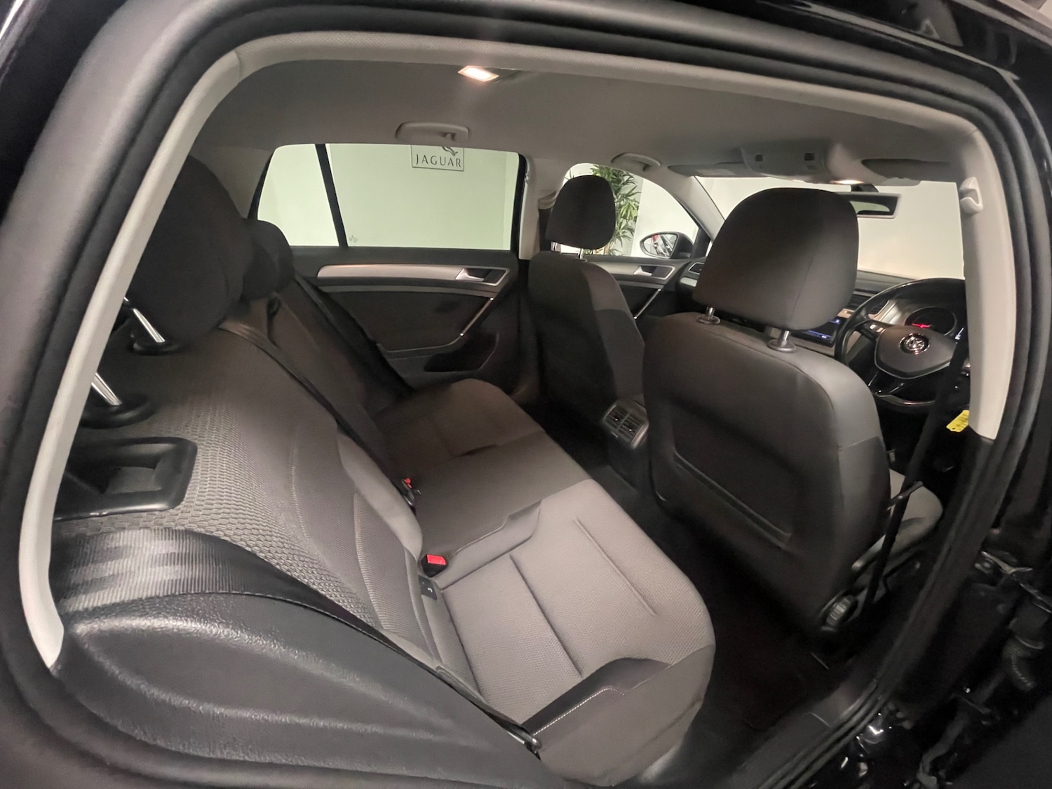 Used Volkswagen Golf 2014 for sale - 76275027: Photo 9