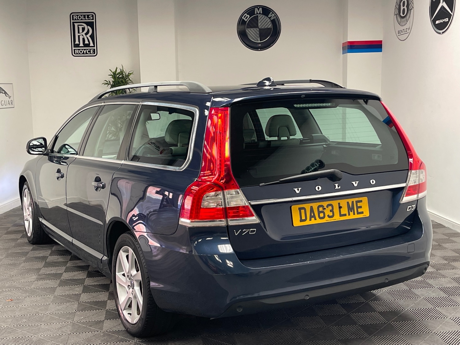 Used Volvo V70 2014 for sale - 76155792: Photo 6