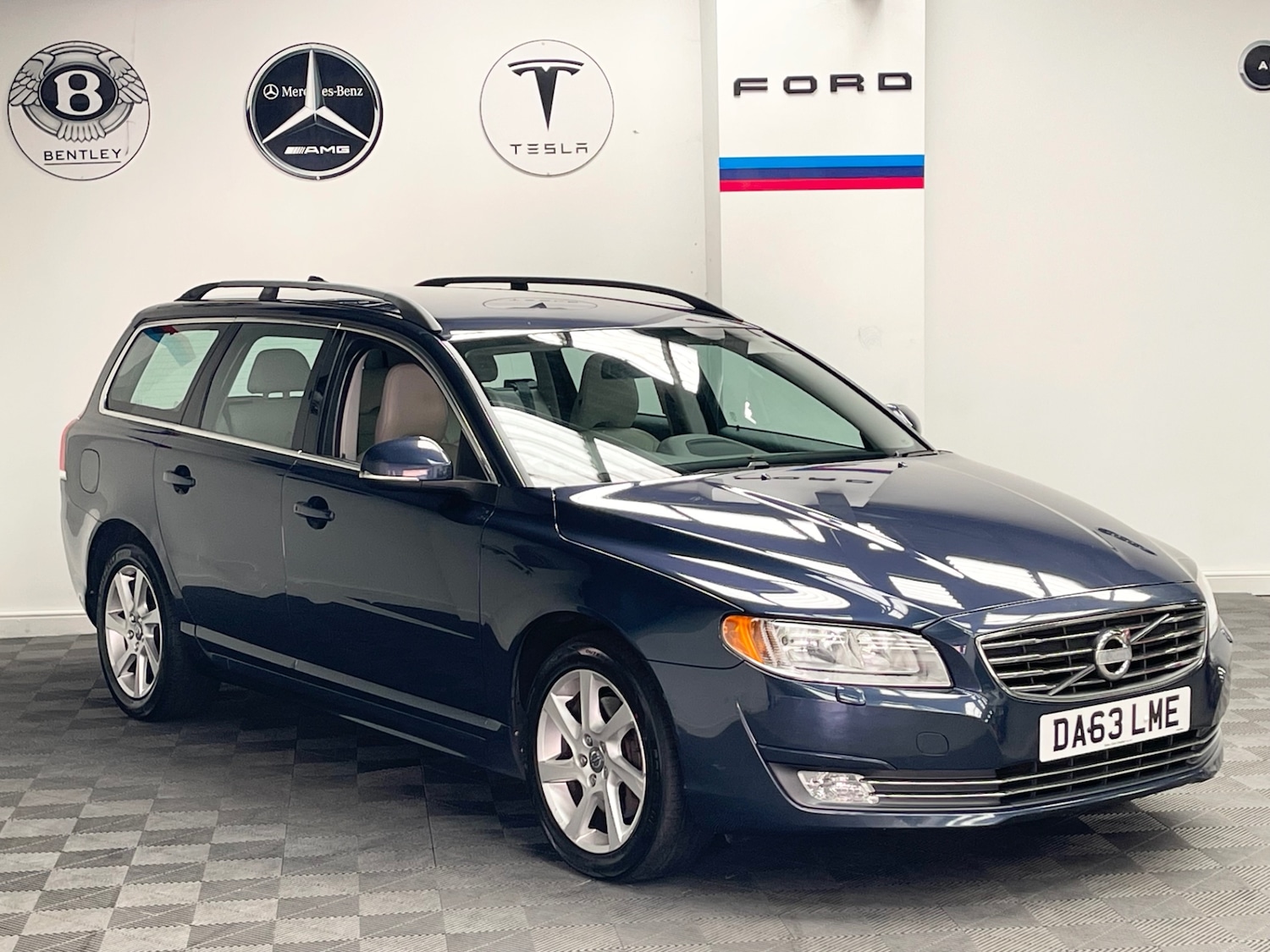 Used Volvo V70 2014 for sale - 76155792: Photo 7