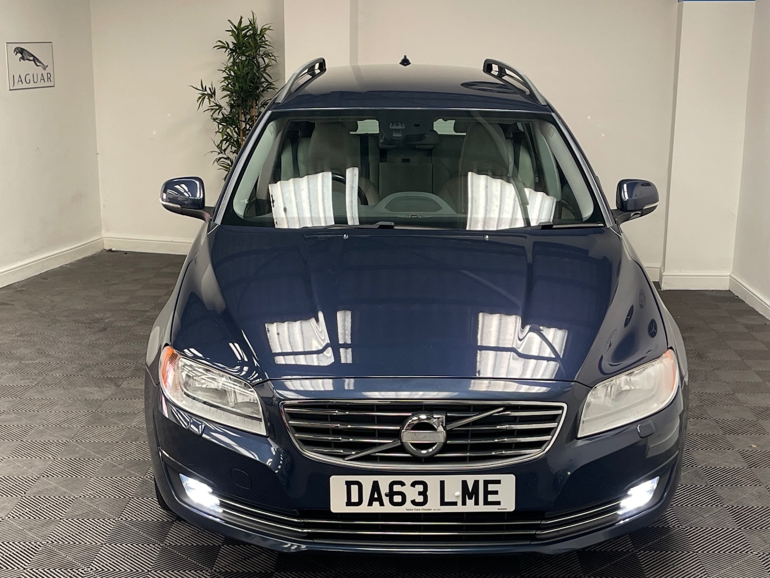 Used Volvo V70 2014 for sale - 76155792: Photo 9