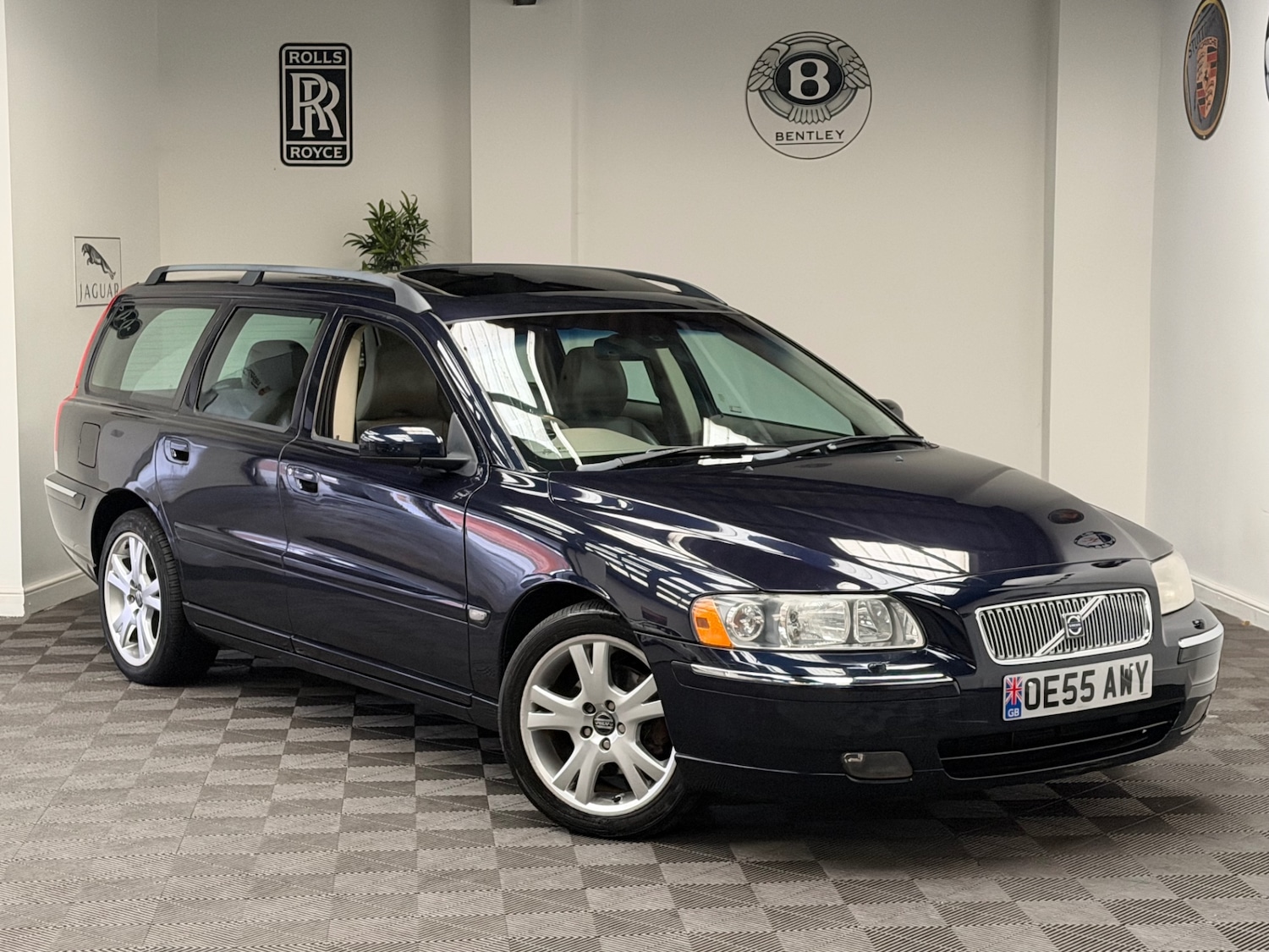 Used Volvo V70 2005 for sale - 77493140: Photo 21