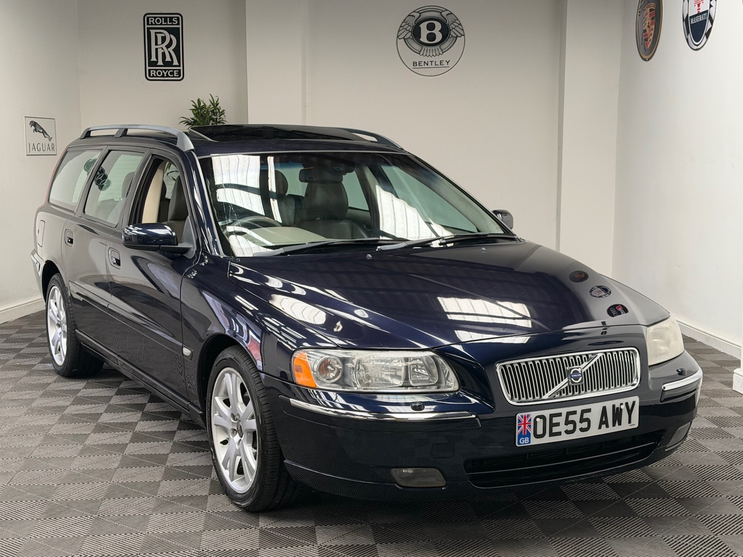Used Volvo V70 2005 for sale - 77493140: Photo 22