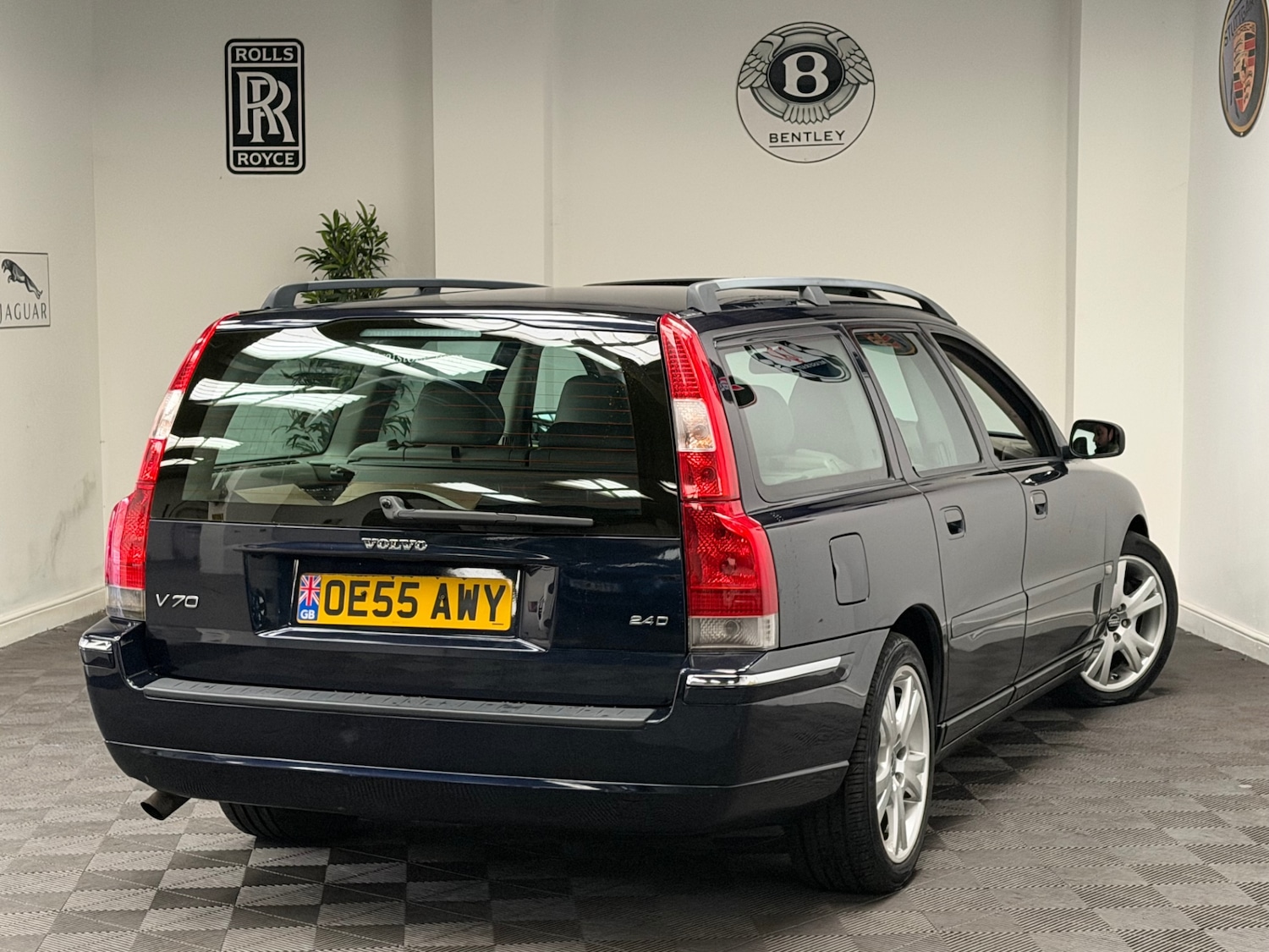 Used Volvo V70 2005 for sale - 77493140: Photo 5