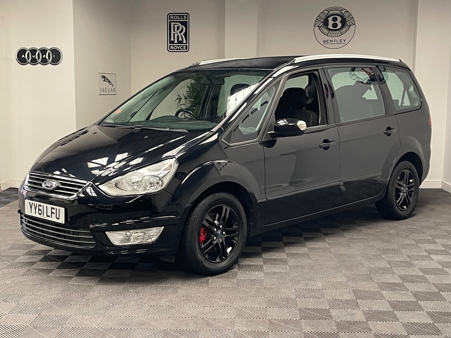 Used Ford Galaxy 2012 for sale - 77062129: Photo 2