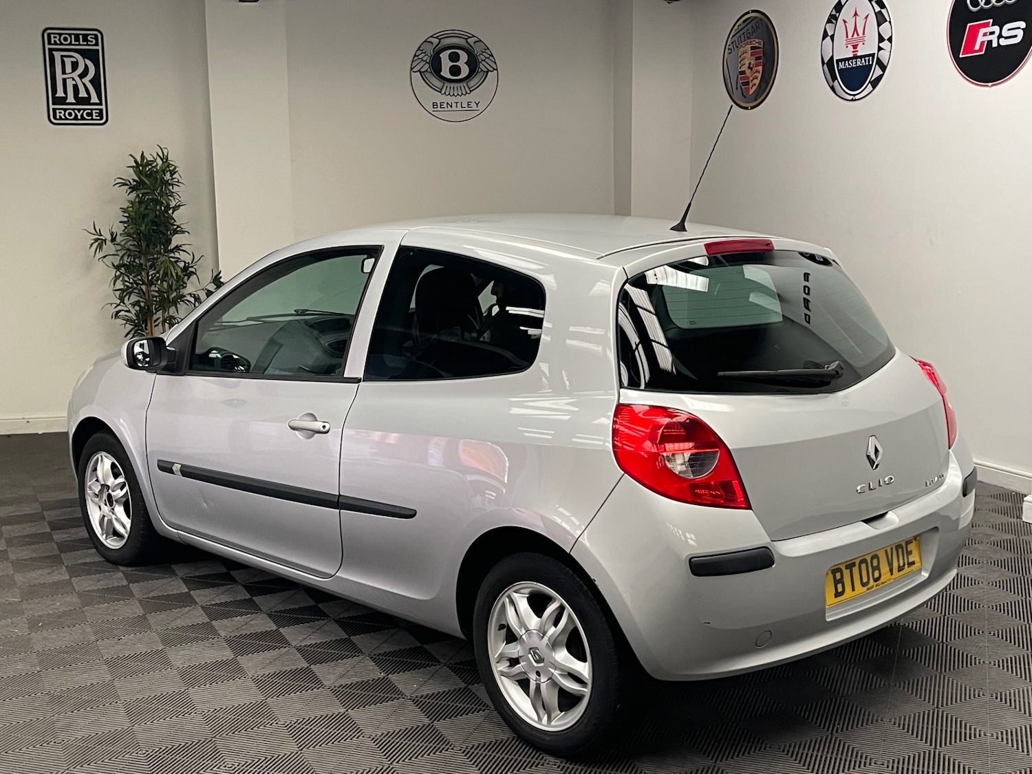 Used Renault Clio 2008 for sale - 77118853: Photo 11