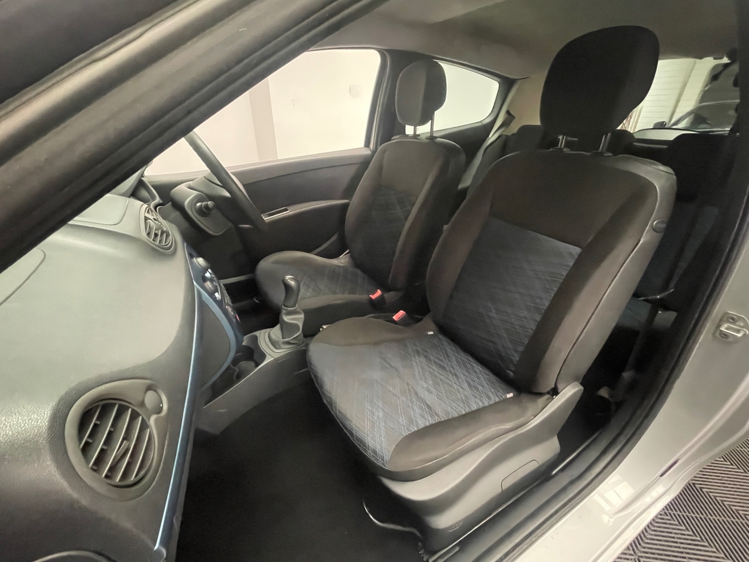 Used Renault Clio 2008 for sale - 77118853: Photo 8