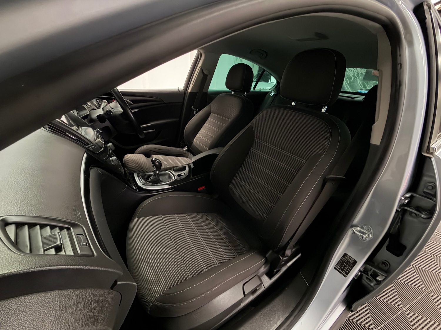 Used Vauxhall Insignia 2014 for sale - 77656525: Photo 8