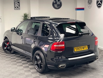 Used Porsche Cayenne 2009 for sale - 76185910: Photo 2