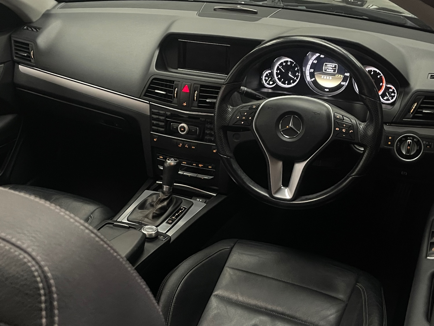 Used Mercedes-Benz E Class 2012 for sale - 77065885: Photo 15