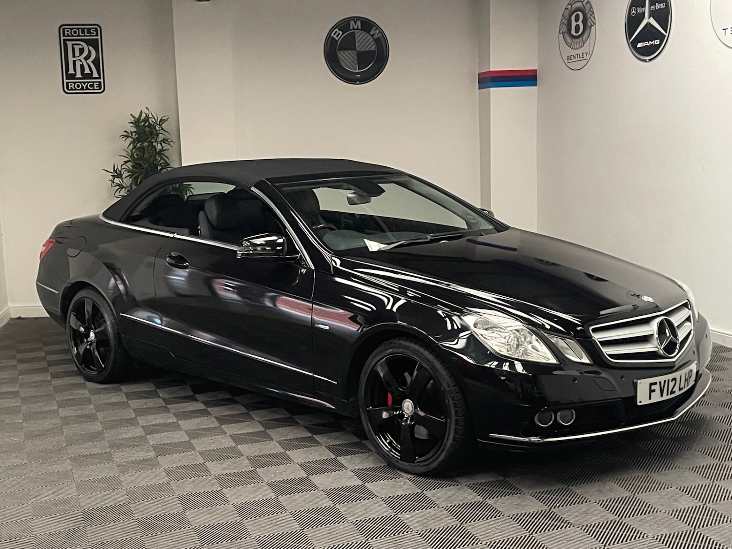 Used Mercedes-Benz E Class 2012 for sale - 77065885: Photo 18