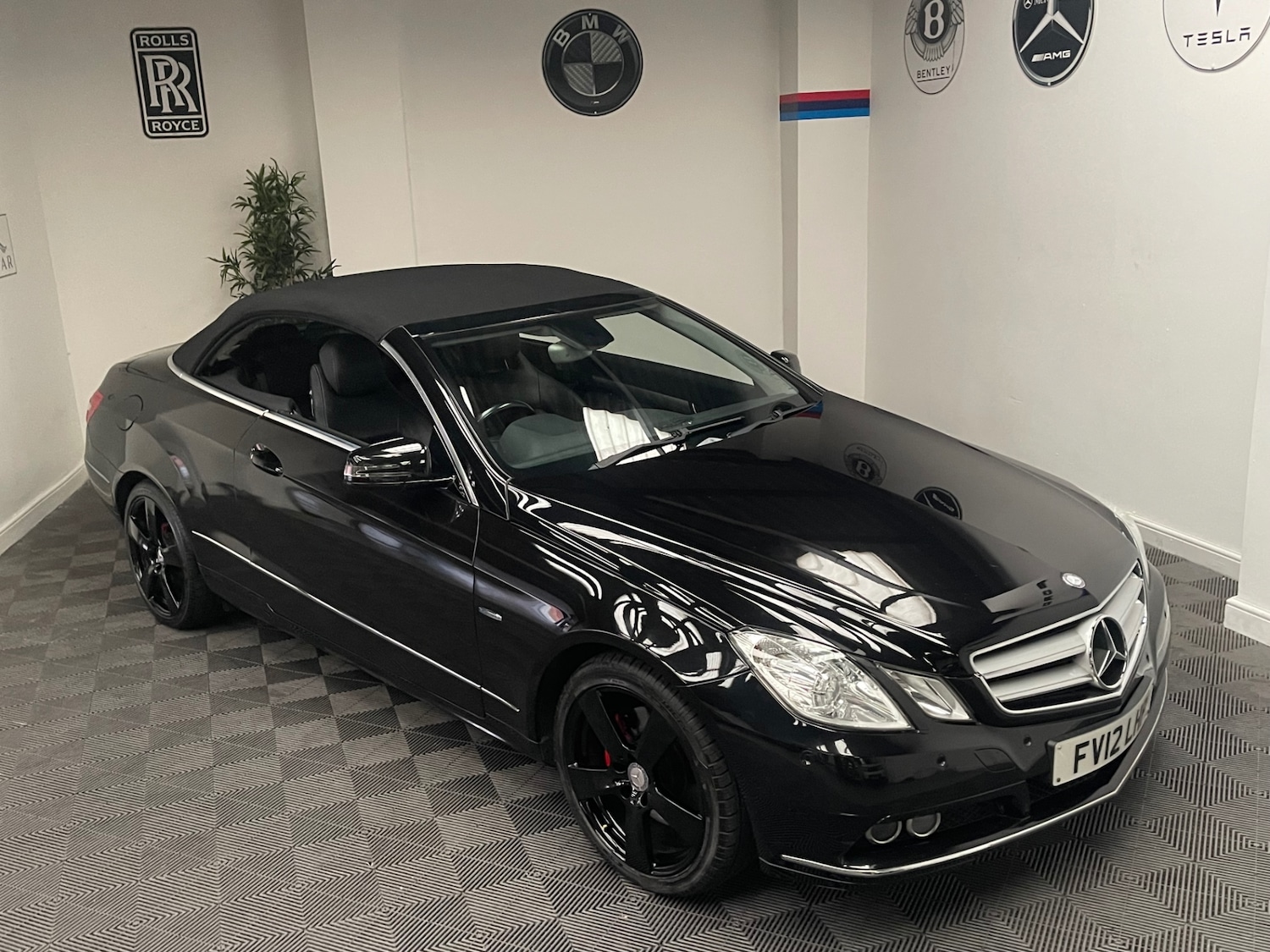 Used Mercedes-Benz E Class 2012 for sale - 77065885: Photo 19