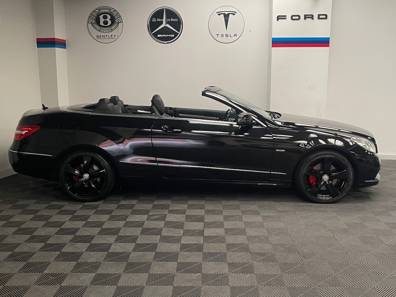 Used Mercedes-Benz E Class 2012 for sale - 77065885: Photo 5