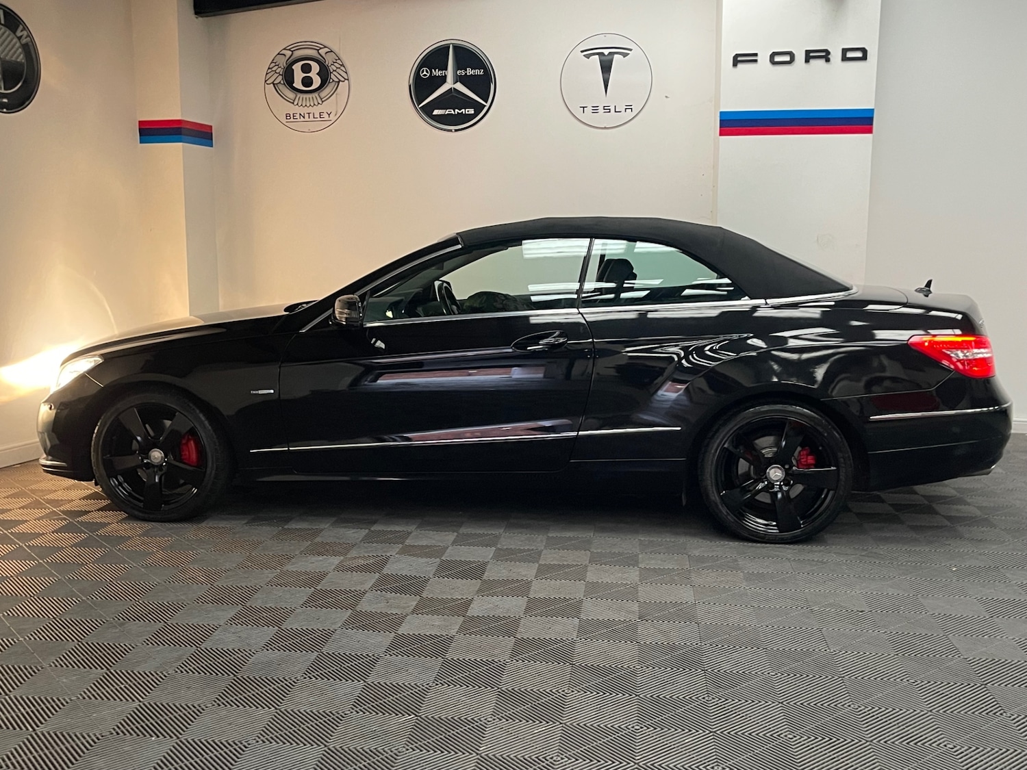 Used Mercedes-Benz E Class 2012 for sale - 77065885: Photo 6