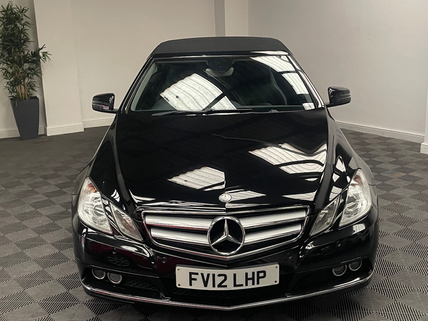 Used Mercedes-Benz E Class 2012 for sale - 77065885: Photo 7