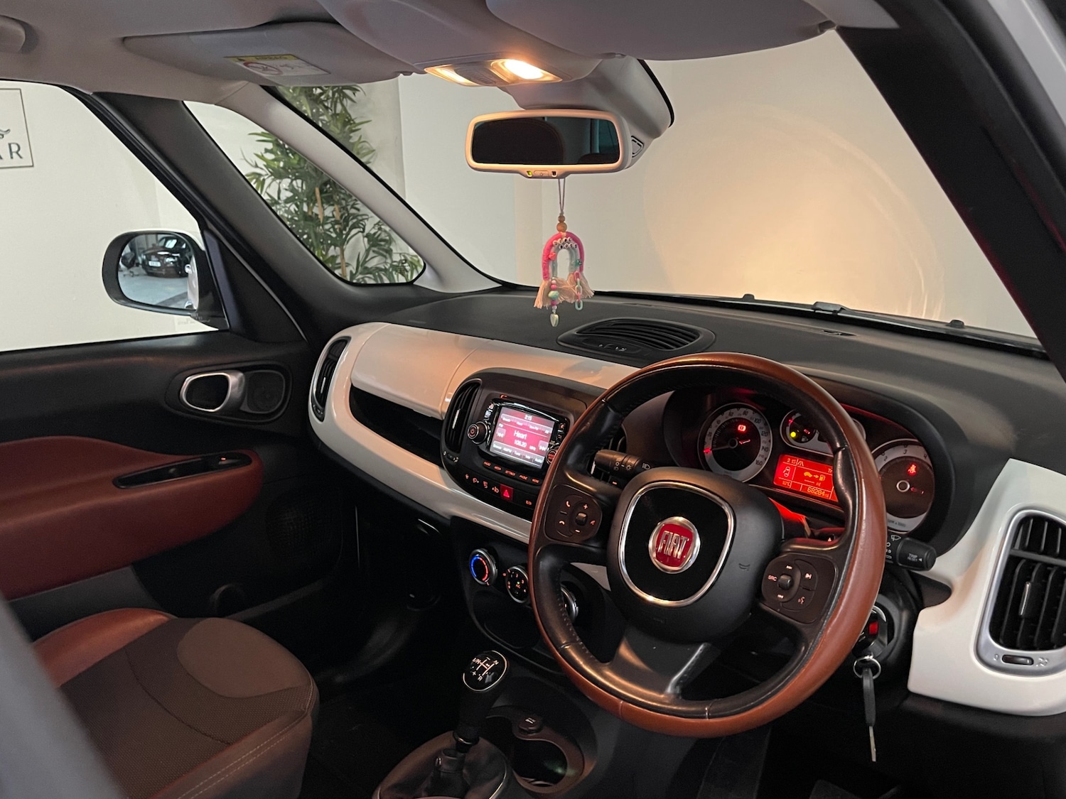 Used Fiat 500L 2016 for sale - 77062133: Photo 11