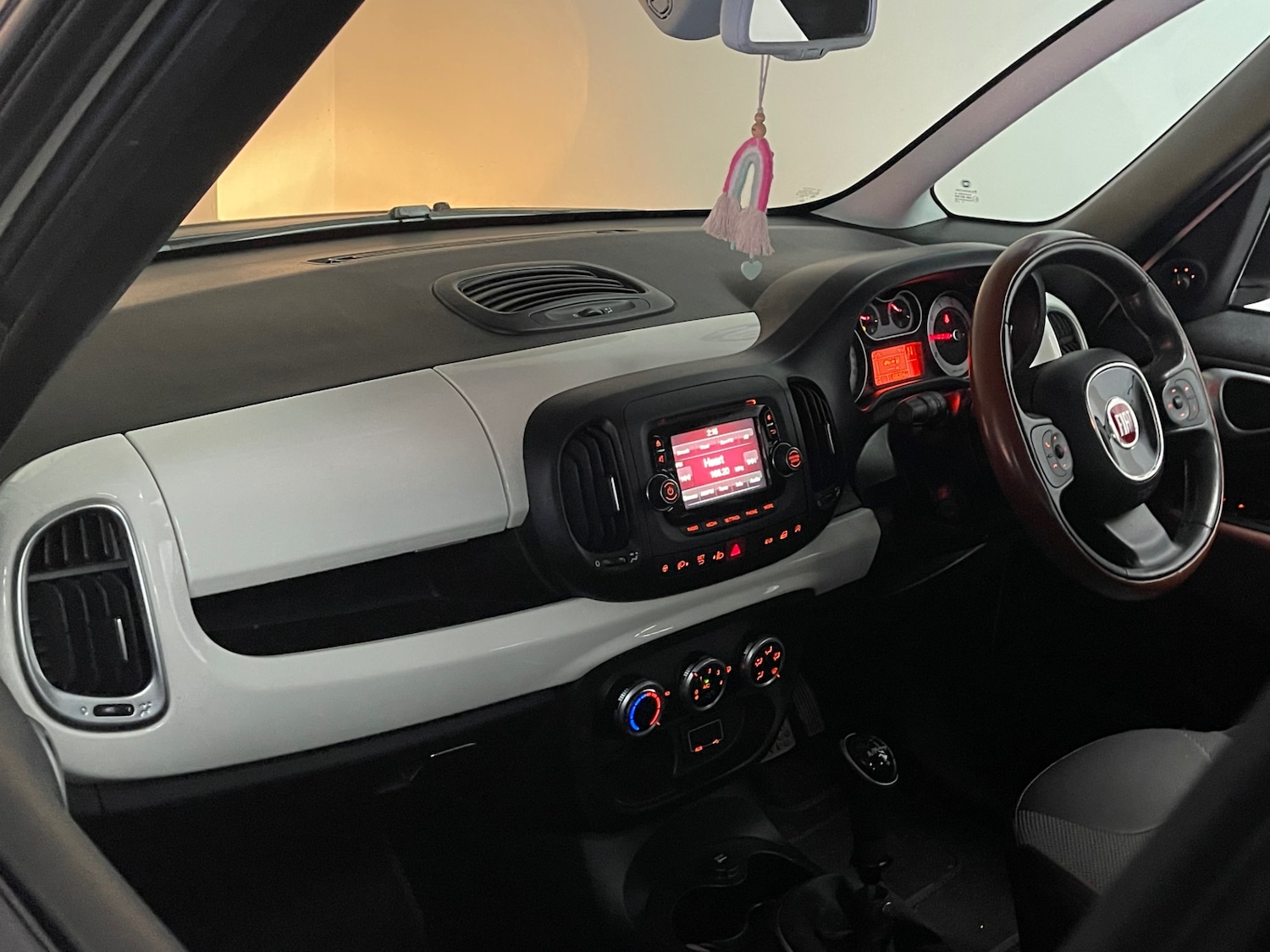 Used Fiat 500L 2016 for sale - 77062133: Photo 14
