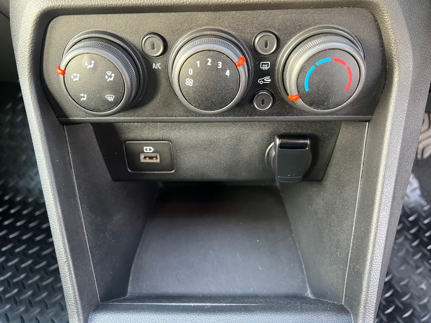 Used Dacia Sandero 2021 for sale - 76203652: Photo 29