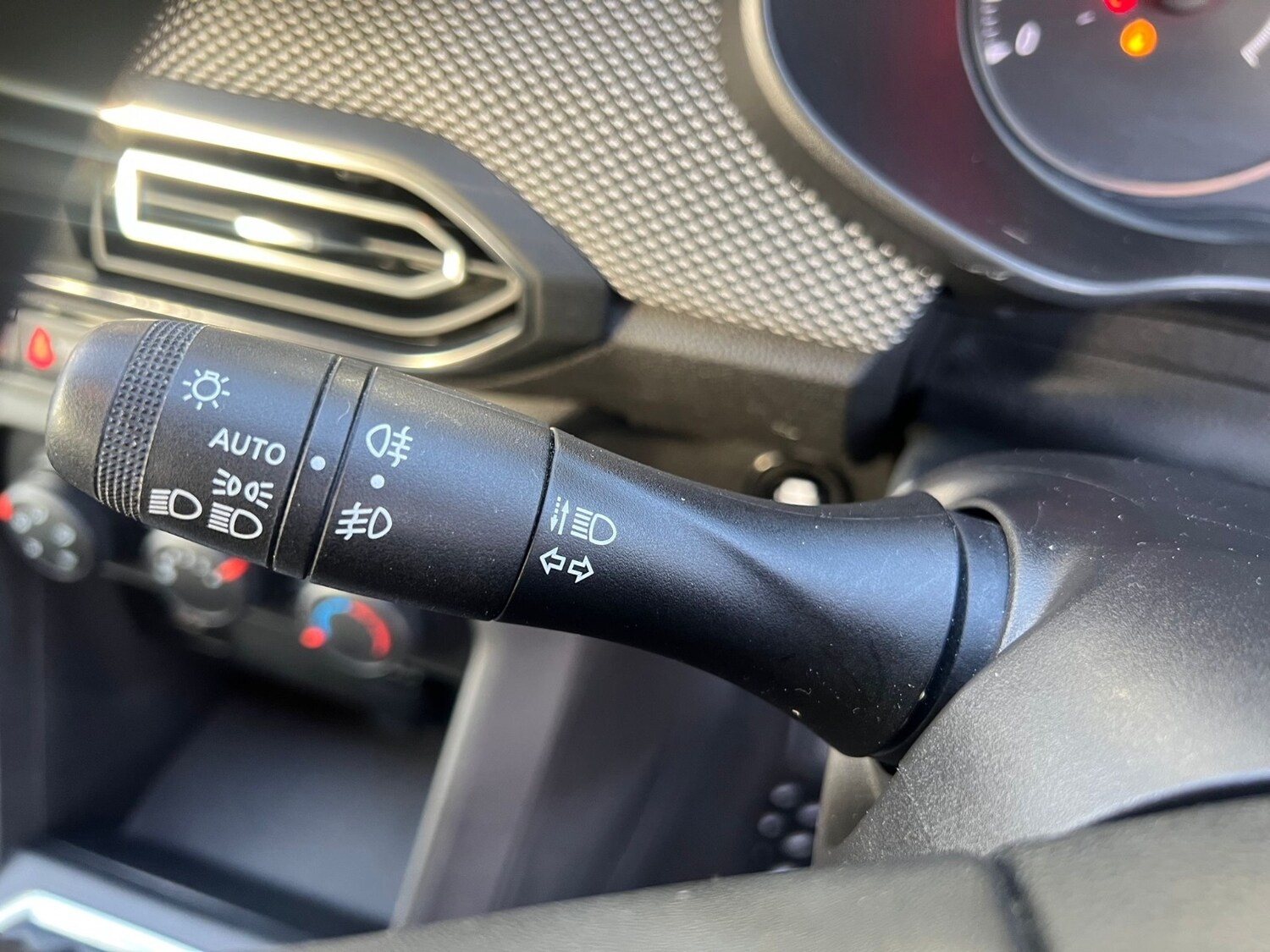 Used Dacia Sandero 2021 for sale - 76203652: Photo 33