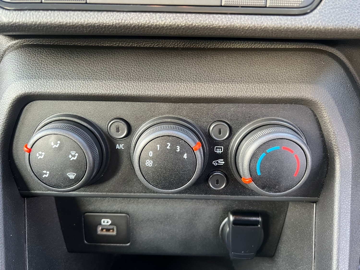 Used Dacia Sandero 2021 for sale - 76203652: Photo 38