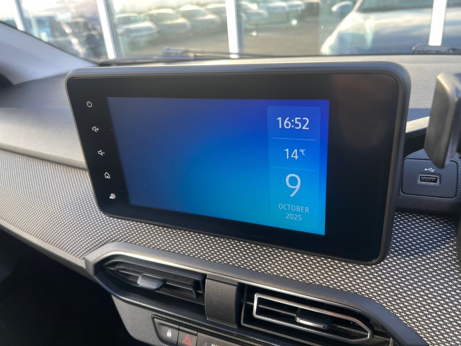 Used Dacia Sandero 2021 for sale - 76203652: Photo 39