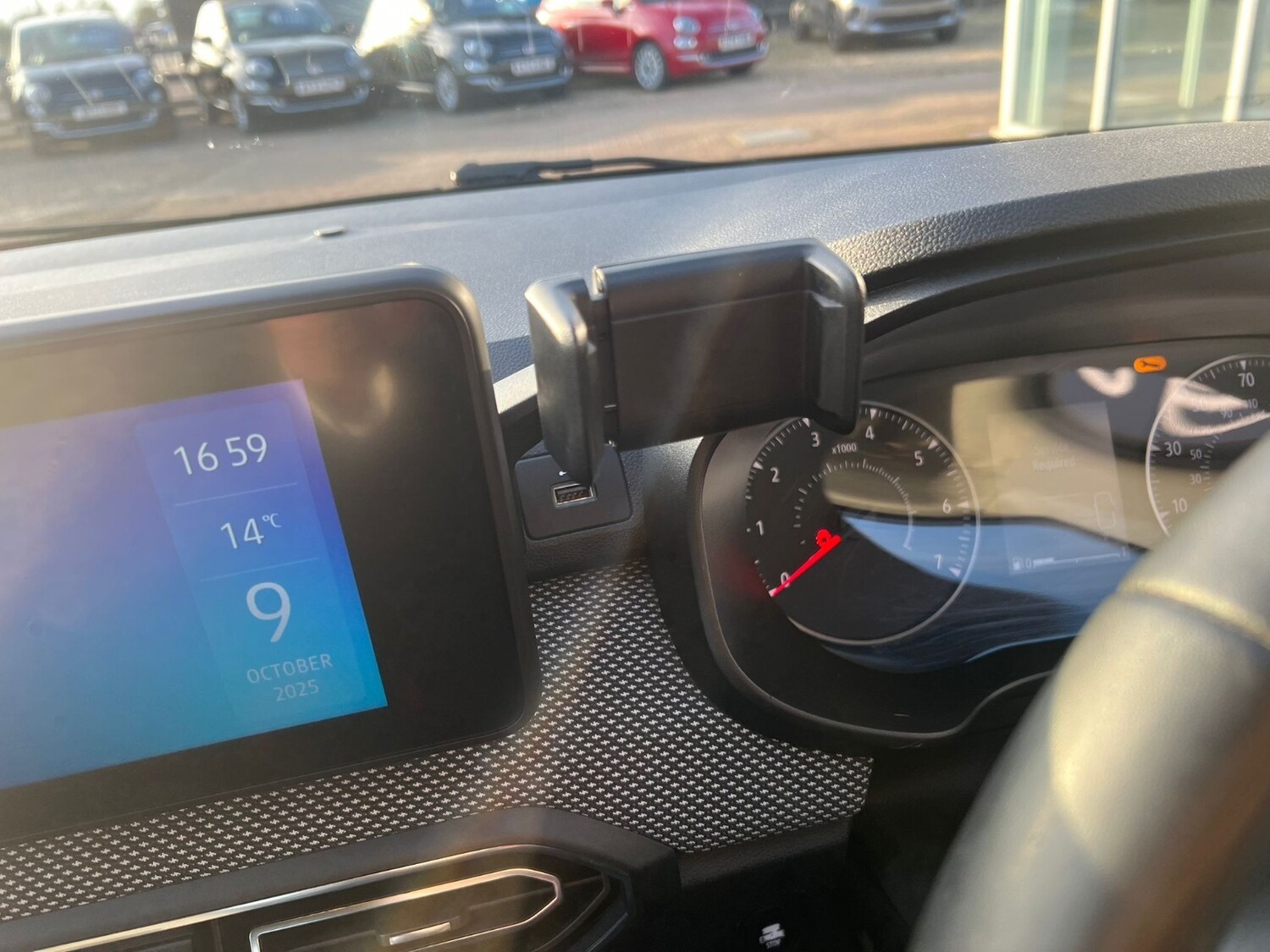 Used Dacia Sandero 2021 for sale - 76203652: Photo 46