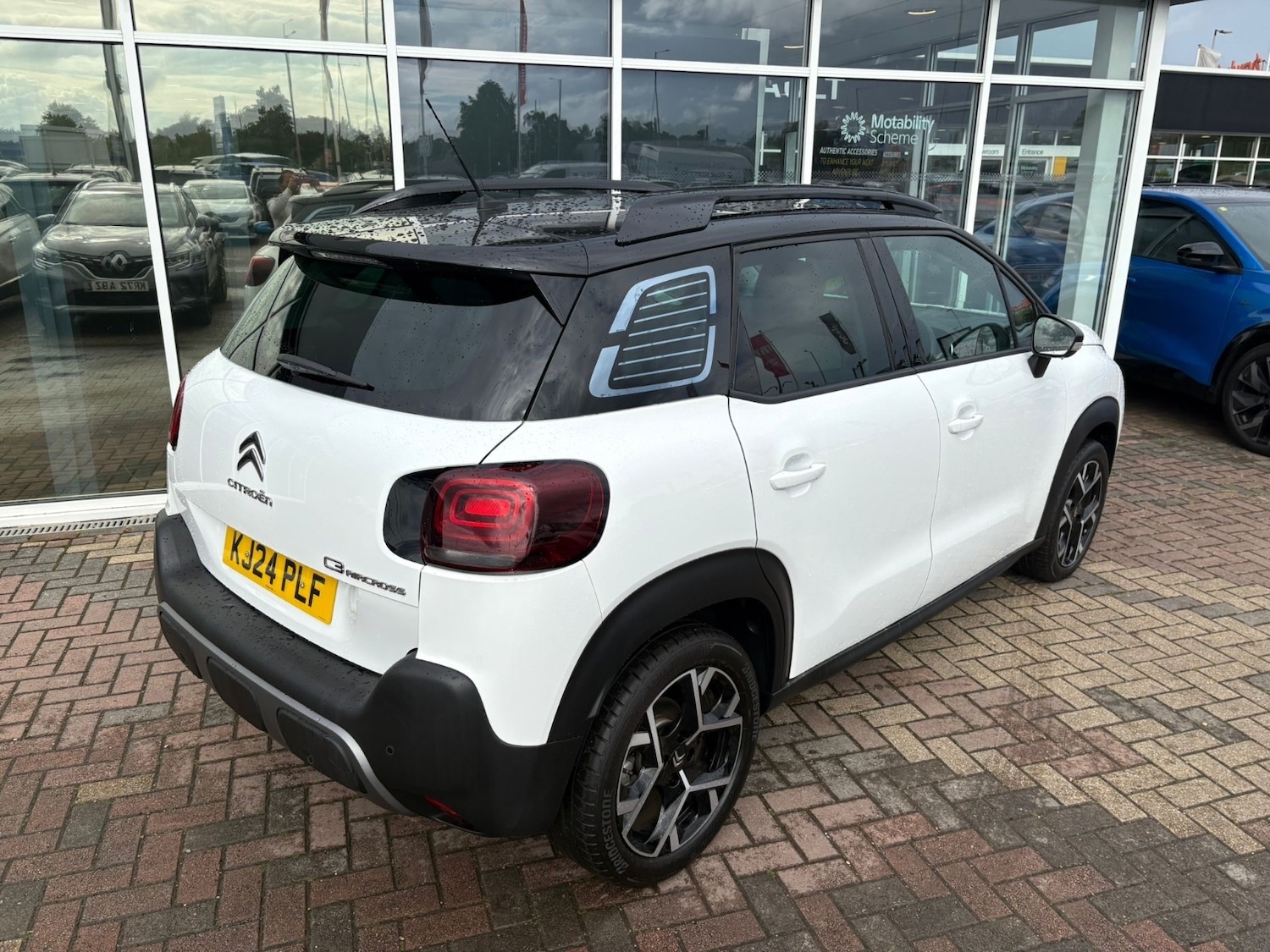 Used Citroen C3 Aircross 2024 for sale - 75698598: Photo 3