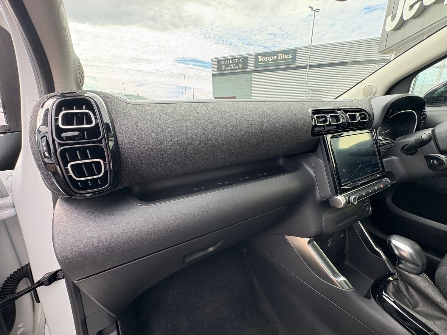 Used Citroen C3 Aircross 2024 for sale - 75698598: Photo 32
