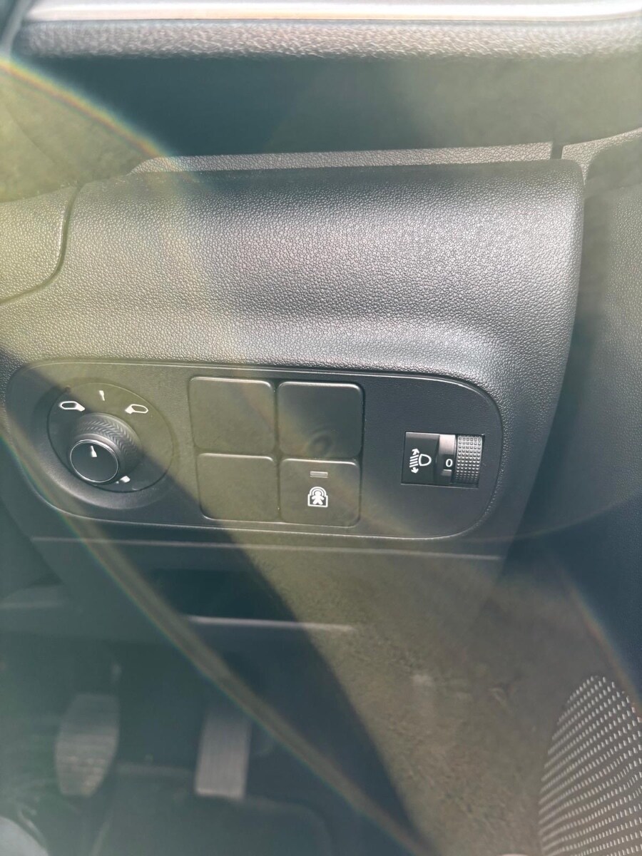 Used Citroen C3 2021 for sale - 76635582: Photo 16