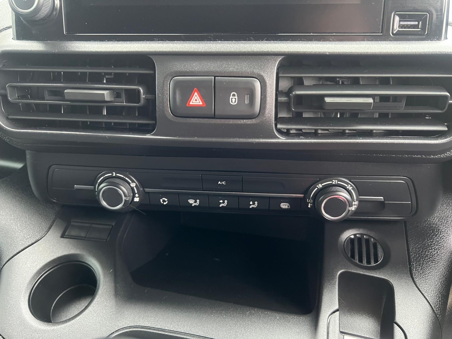 Used Citroen Berlingo 2023 for sale - 76788199: Photo 53